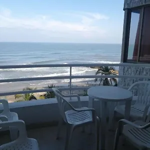 Vista Al Mar En Edificio Mar Adentro Bocagrande , Cartagena Colombia